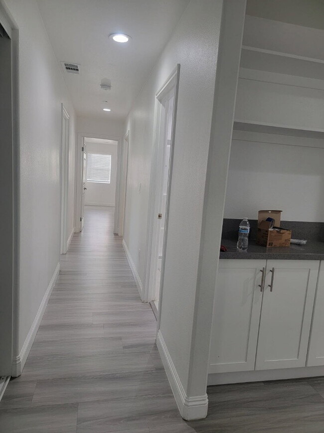 Photo - Must see - Won't last!  Spacious home with large back yard. Unidad U1