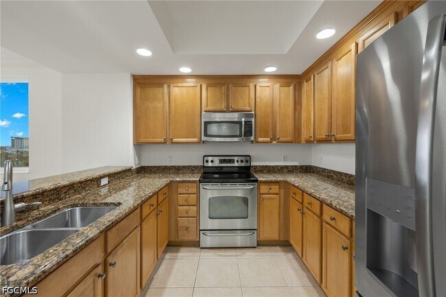 Photo - 2090 W First St Unit 810