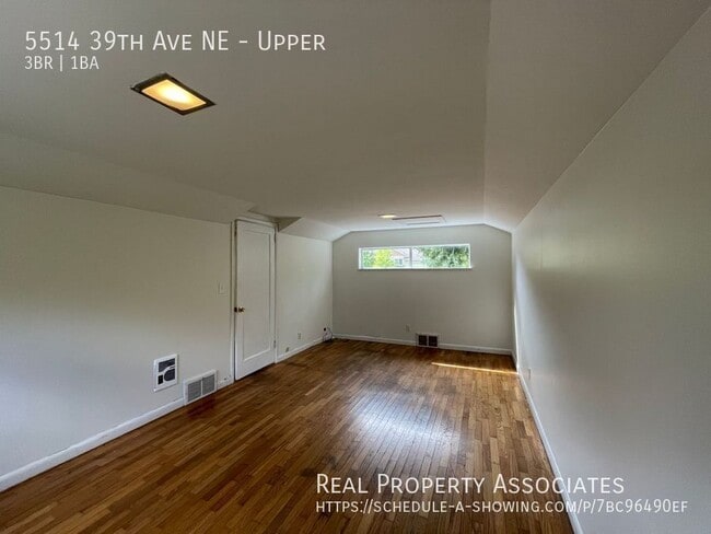 Photo - 5514 39th Ave NE Unit Upper