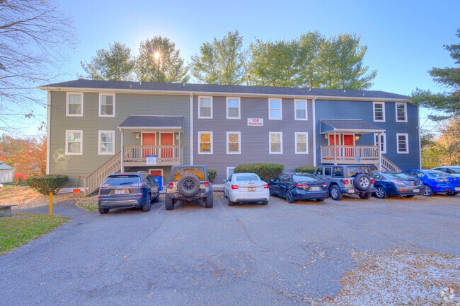 Building Photo - 208 Wharton St Rental