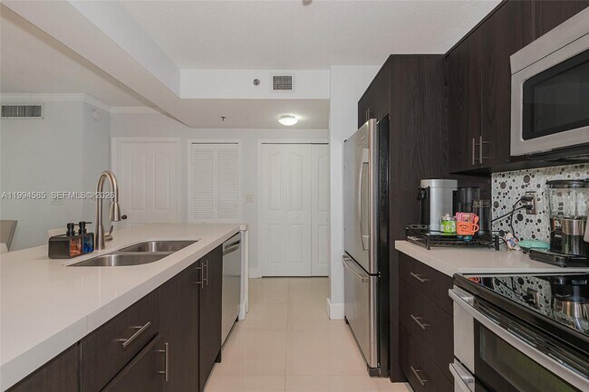Photo - 2665 SW 37th Ave Unit 410