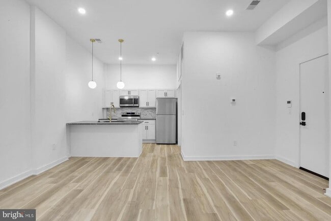 Photo - 1415 Locust St Unidad 503