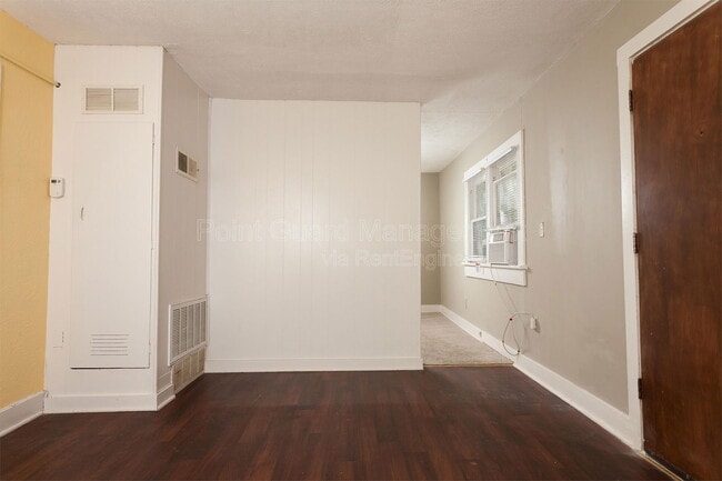 Photo - 219 S Millwood Ave