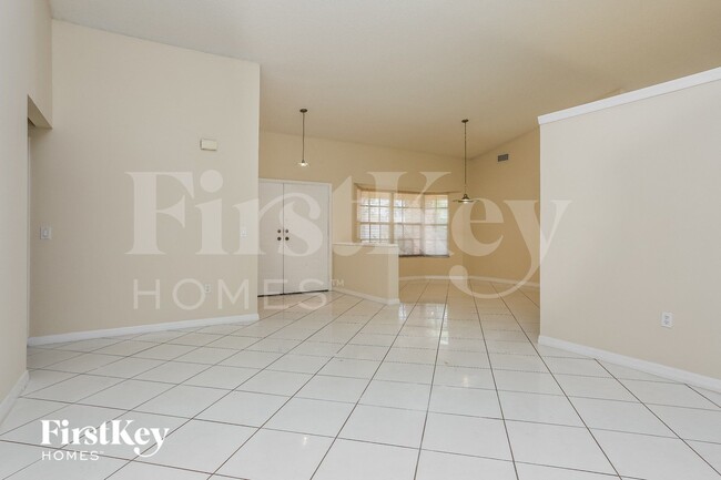 Photo - 19340 NW 8th St