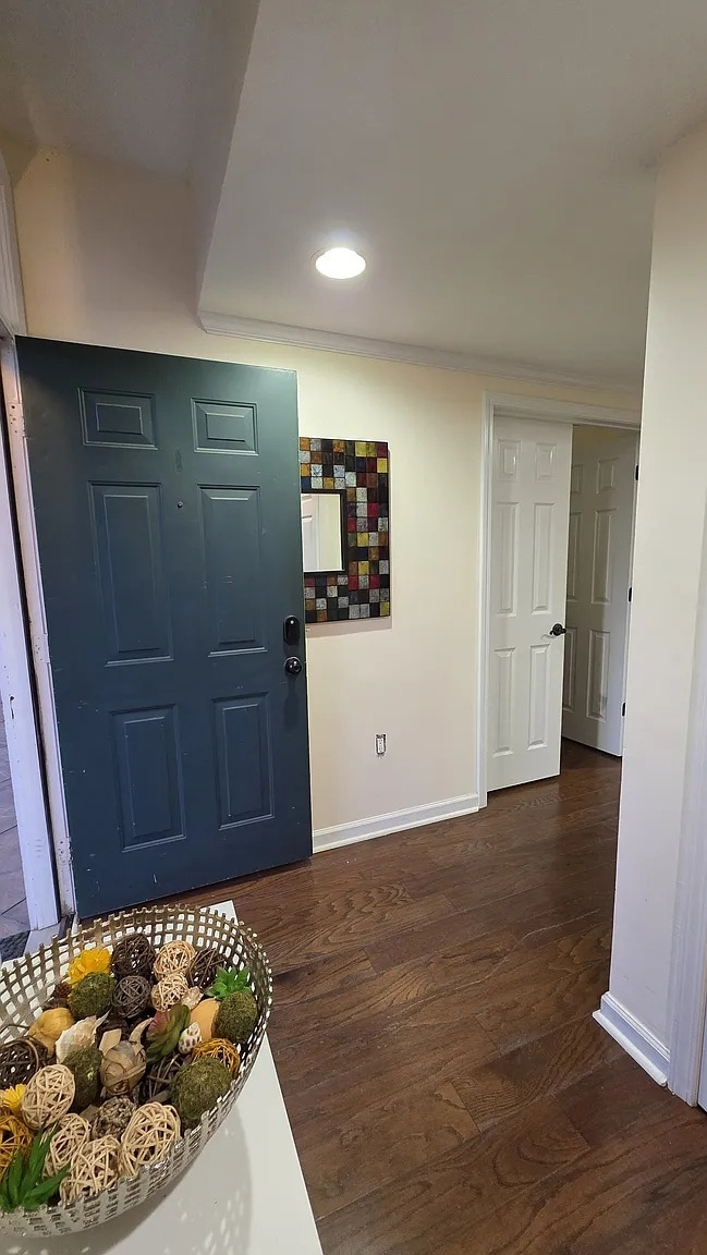 405 W 7th St