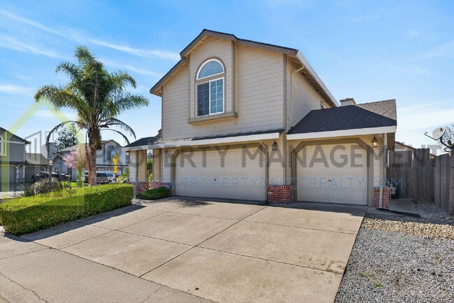 Photo - Spacious 3-Bedroom, 3-Bath Home Available
