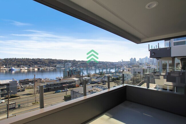 Photo - 2 BED & 2 BATH CONDO AVAILABLE FOR RENT Unit 303