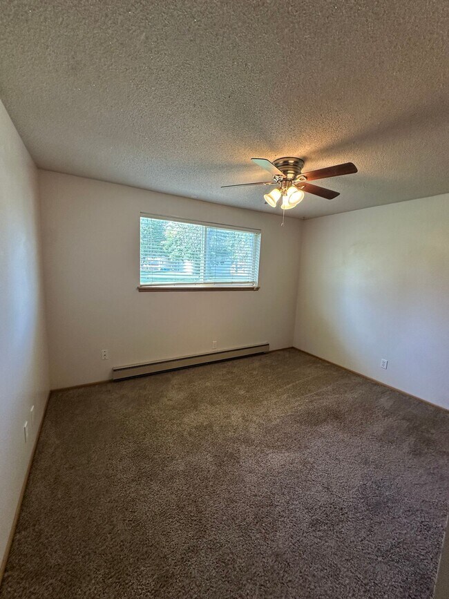 Photo - Holly St. - 401