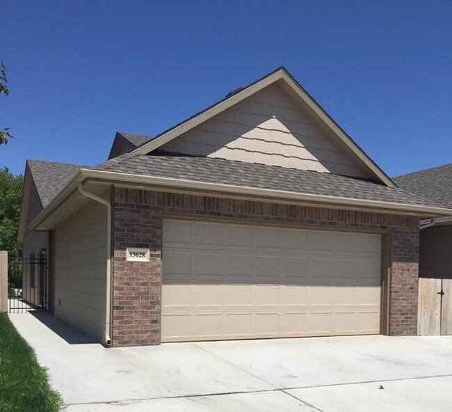 Building Photo - 8685 W 37th Ct N Rental