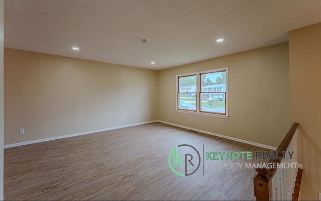 Photo - 1467 Hazelgrove Dr