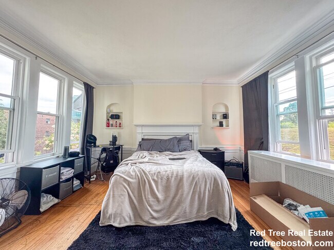 28 Manet Rd Unit 1