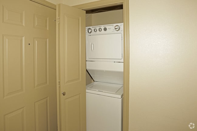 One bed - The Park at Chappell Hill