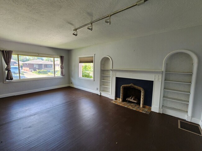 Photo - HONEY! Stop Scrolling! - FABULOUS!!!! Downtown SLC 3 bd house!