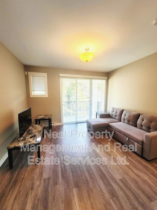 Photo - 110-110 Baxter Ave