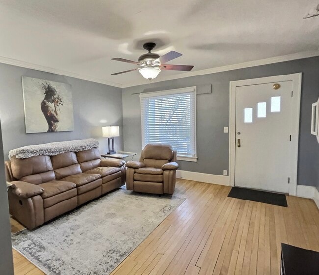 Photo - 2634 N Bartlett Ave