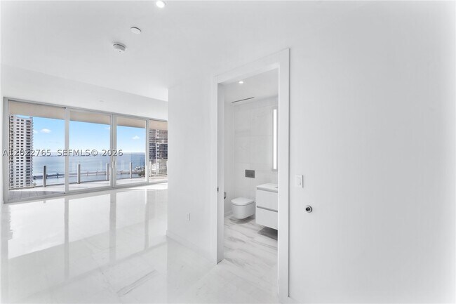 Photo - 300 Biscayne Blvd Unit 1802