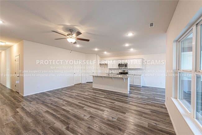 Photo - 916 E Bunting St