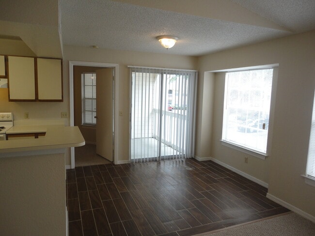 Photo - MOVE-IN SPECIAL!! 2br/2ba Second Floor Tradewinds Condo!