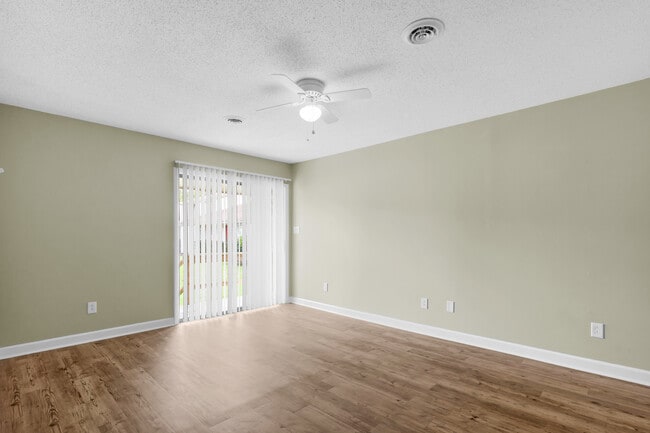 Photo - 125 Pirates Rd
