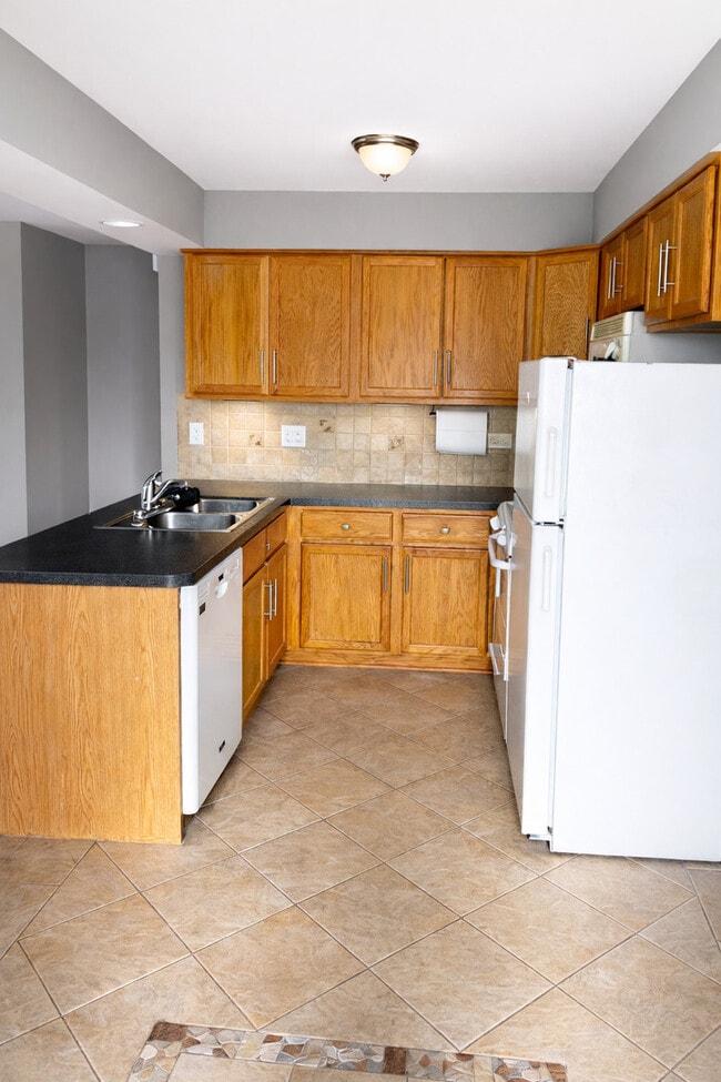 Photo - 1224 Inverrary Ln