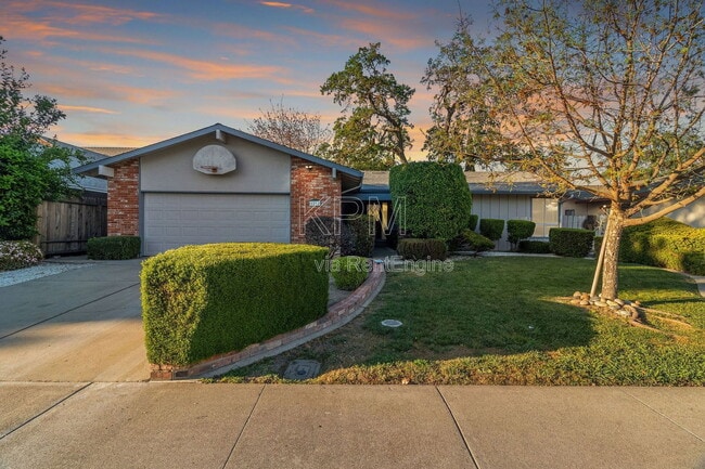 Building Photo - 1217 Aberdeen Ave