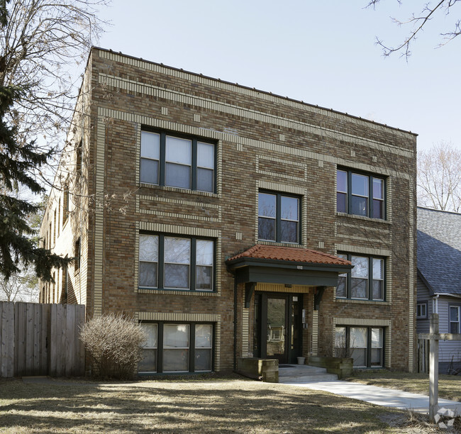 Building Photo - 1664 Randolph Ave Rental