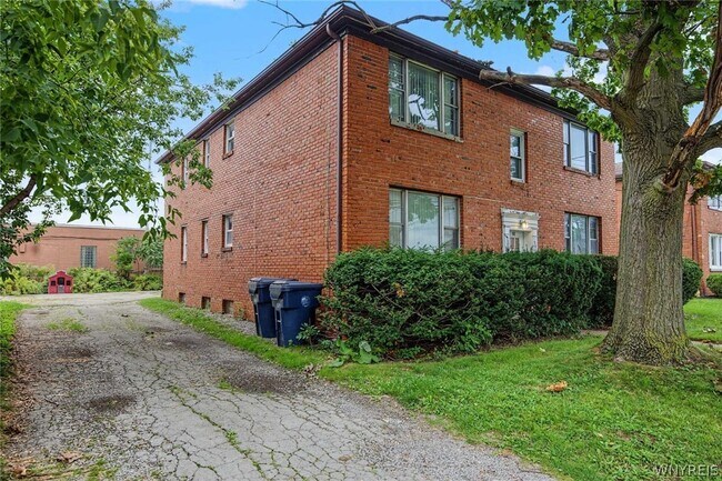 40 Eagan Dr