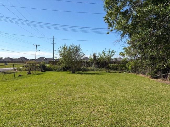 2005 Glasshouse St