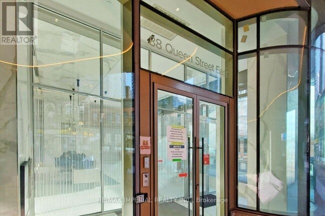 Photo - 88 Queen St E Unit 1607