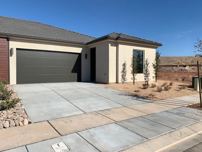 Building Photo - Brand New Two-Bedroom in Sun River 55+ Com... Rental