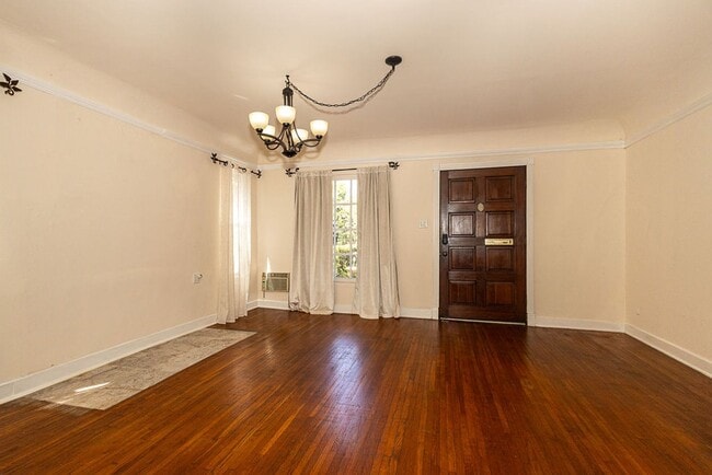 Photo - Warm & Welcoming Home Near Melrose with Room to Live, Work & Create