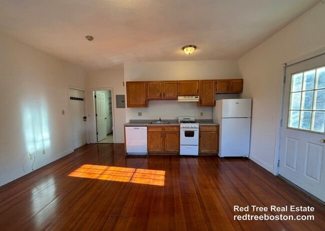 Photo - 163 Strathmore Rd Unidad 3