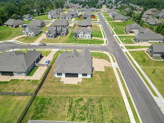 Photo - 6421 Wrenley Cv