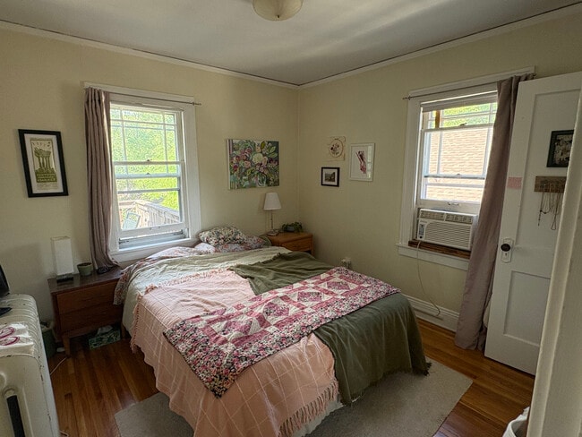 Back bedroom - 2524 S 32nd Ave Unit 2