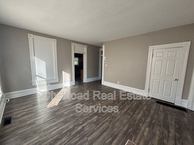 Photo - 107 North Second Street