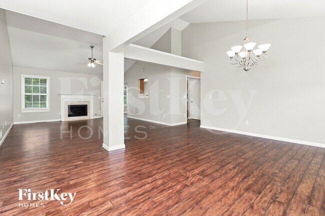 88 Wyndham Walk