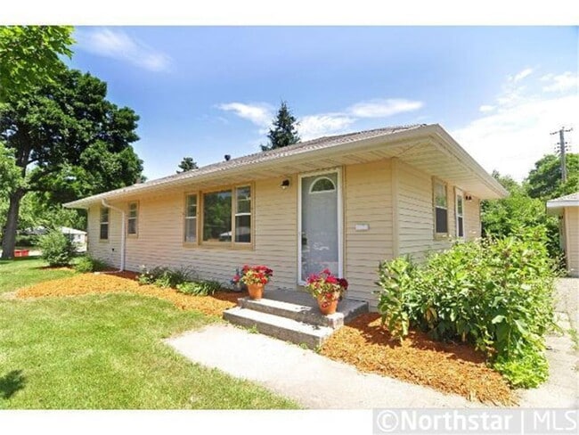Photo - Charming Home in Desirable Bloomington Loc...