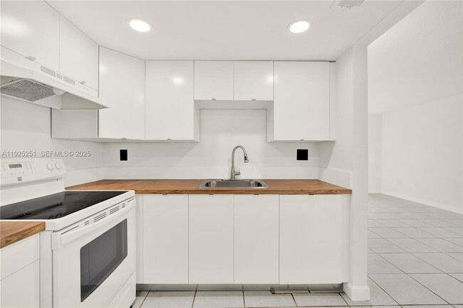 Photo - 3620 SW 114th Ave Unit 2-104