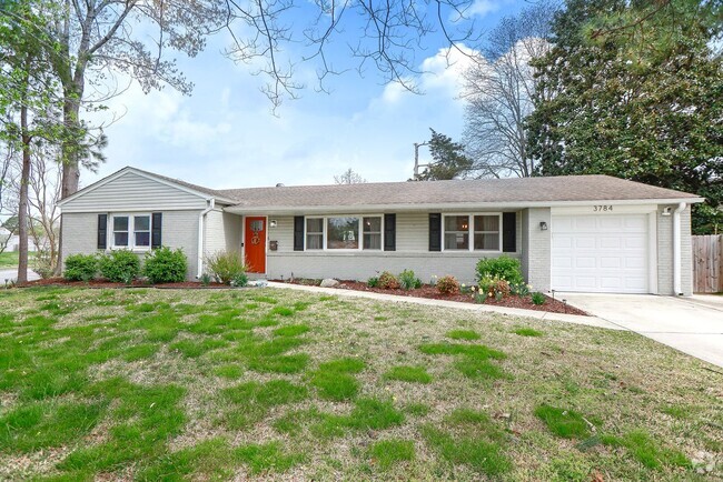 Building Photo - Stylish 3-Bed Brick Home in Central VB!