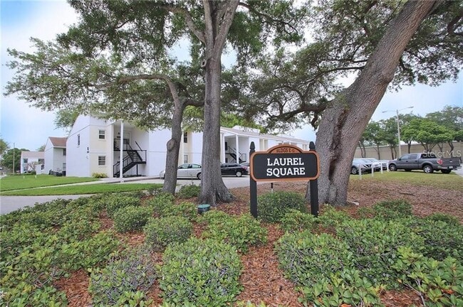 Building Photo - 3815 N Oak Dr Unit G11