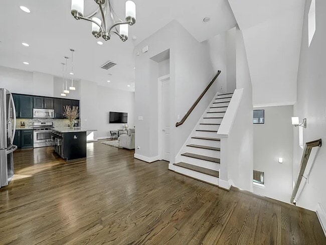 Photo - 1814 Thompson St