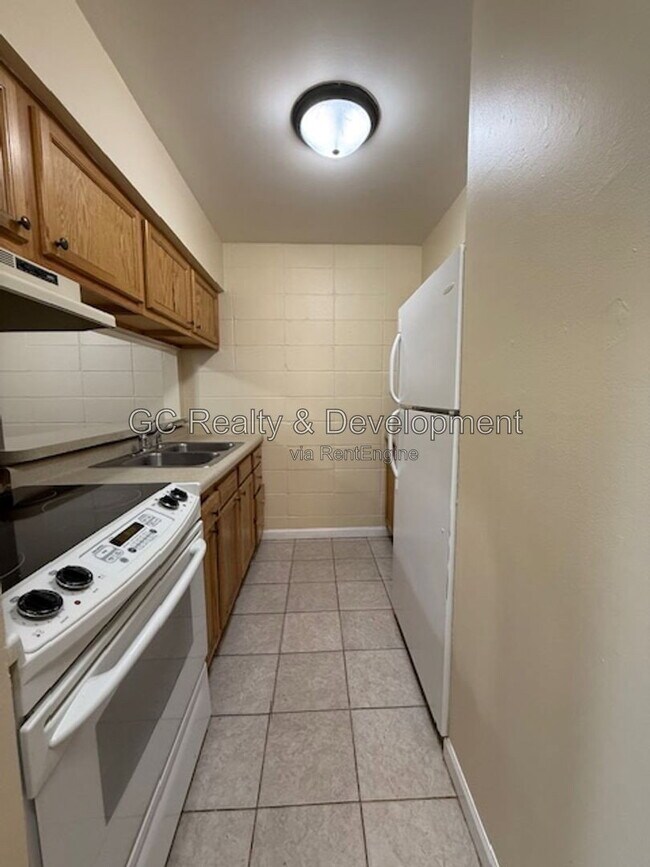 Photo - 245 Uteg St Unit 5