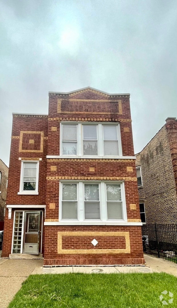 Building Photo - 4437 S Sawyer Ave Rental