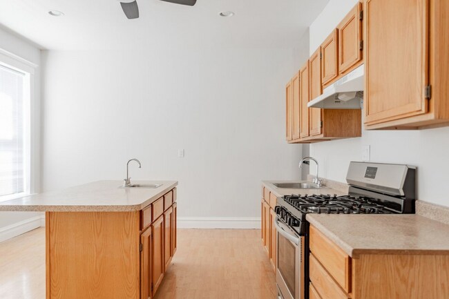 Photo - 1325 N Homan Ave Unit 2S