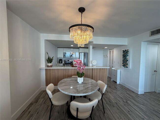 Photo - 600 NE 36th St Unit 1610