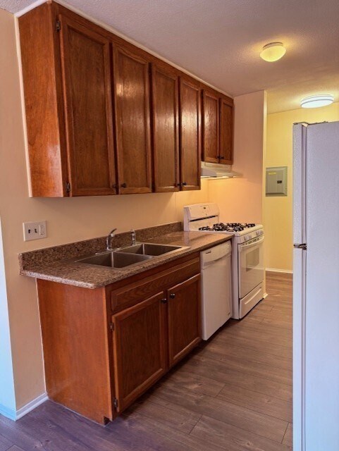 Photo - 34 Shrewsbury Green Dr Unit I