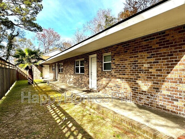 Photo - 1710 Pinecrest Rd Unidad B Rental