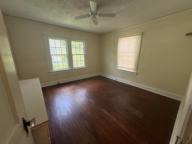 Photo - 846 W Brevard St