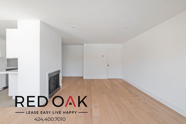 Photo - 811 6th St Unit 208