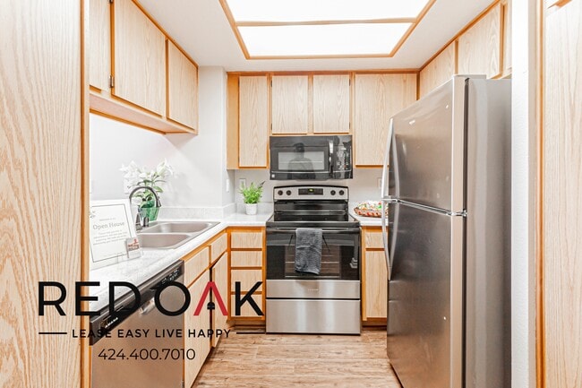 Photo - 18700 Florida St Unidad 209